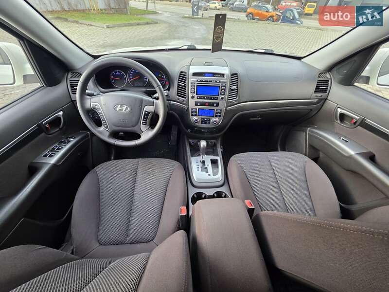 Внедорожник / Кроссовер Hyundai Santa FE 2011 в Ивано-Франковске