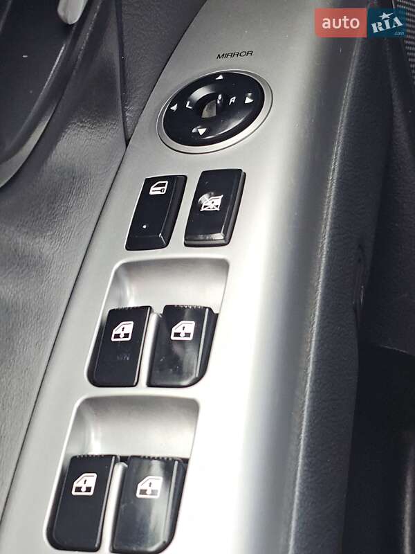 Внедорожник / Кроссовер Hyundai Santa FE 2008 в Стрые фото 92 Внедорожник / Кроссовер Hyundai Santa FE 2008 в Стрые