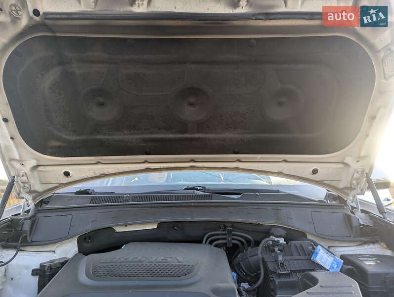 Внедорожник / Кроссовер Hyundai Santa FE 2014 в Киеве фото 48 Внедорожник / Кроссовер Hyundai Santa FE 2014 в Киеве