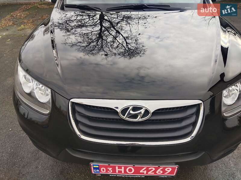 Внедорожник / Кроссовер Hyundai Santa FE 2011 в Киеве