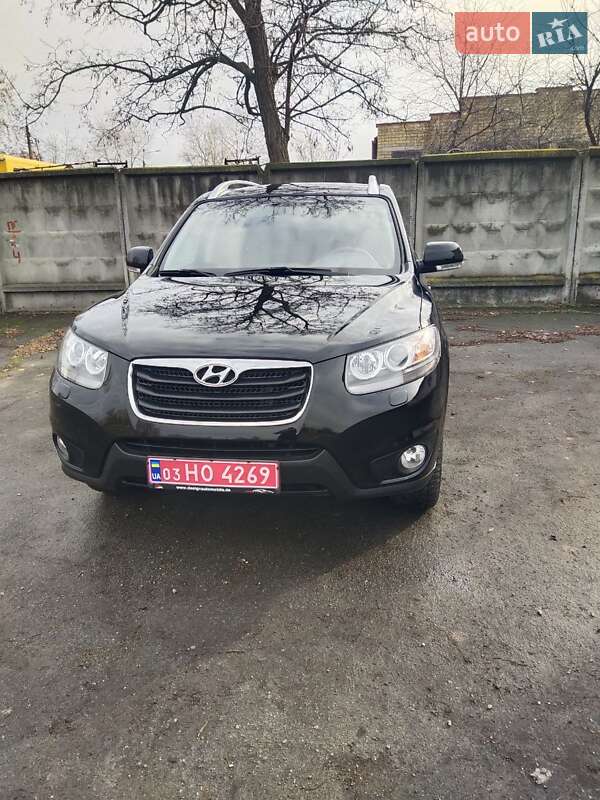 Внедорожник / Кроссовер Hyundai Santa FE 2011 в Киеве
