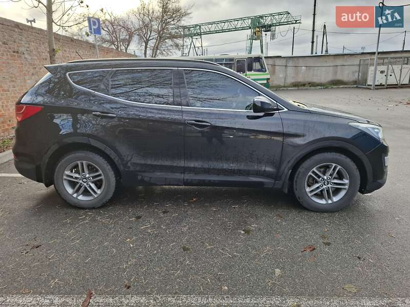 Внедорожник / Кроссовер Hyundai Santa FE 2014 в Чернигове