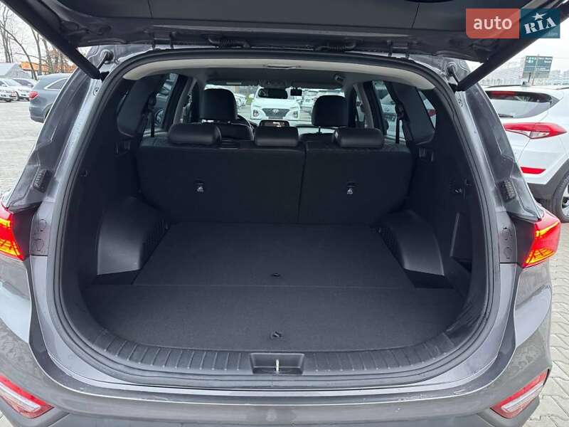 Внедорожник / Кроссовер Hyundai Santa FE 2018 в Киеве