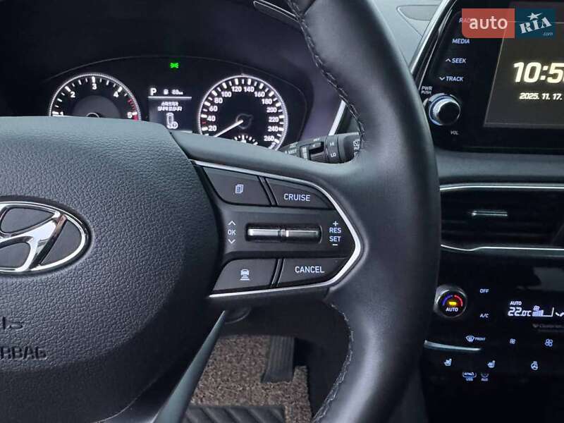 Внедорожник / Кроссовер Hyundai Santa FE 2018 в Киеве