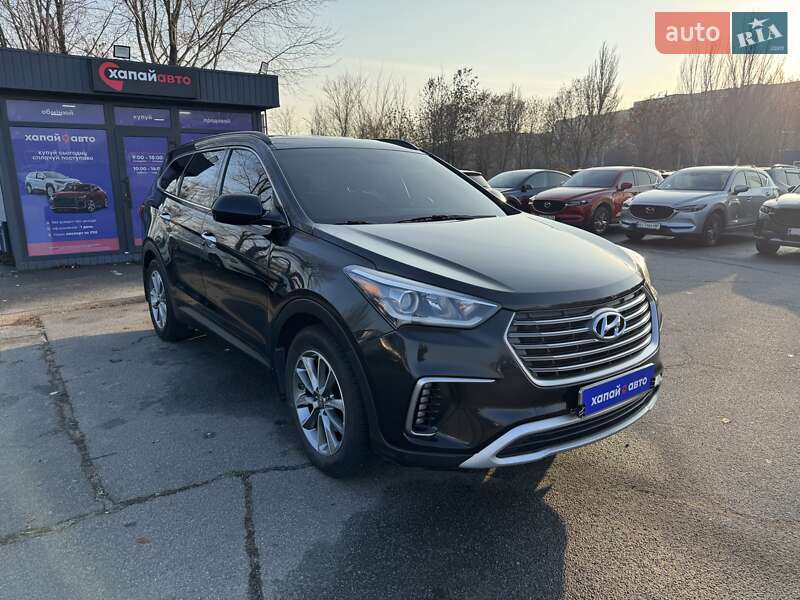 Внедорожник / Кроссовер Hyundai Santa FE 2017 в Днепре фото 3 Внедорожник / Кроссовер Hyundai Santa FE 2017 в Днепре