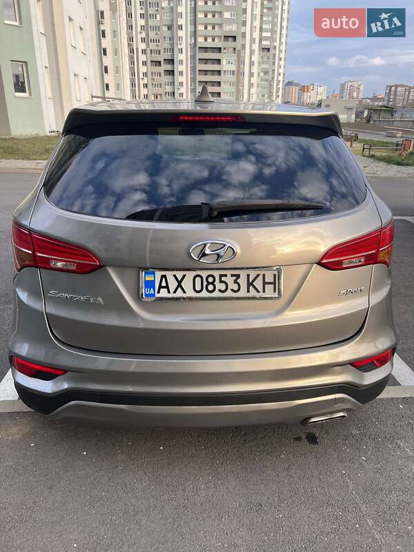 Внедорожник / Кроссовер Hyundai Santa FE 2016 в Харькове