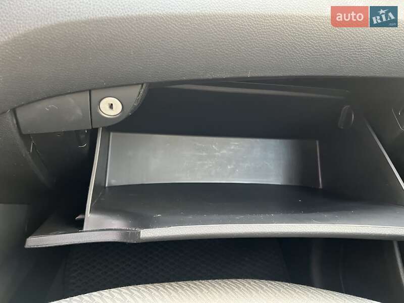 Внедорожник / Кроссовер Hyundai Santa FE 2016 в Харькове