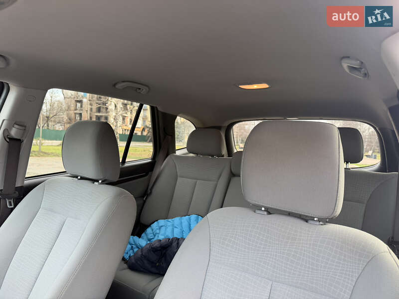 Внедорожник / Кроссовер Hyundai Santa FE 2012 в Краматорске