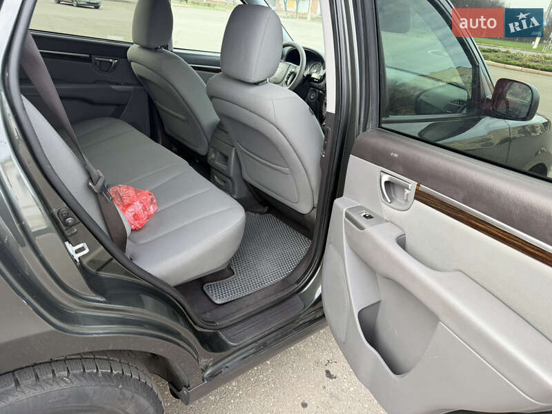 Внедорожник / Кроссовер Hyundai Santa FE 2012 в Краматорске