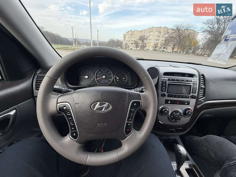 Внедорожник / Кроссовер Hyundai Santa FE 2012 в Краматорске