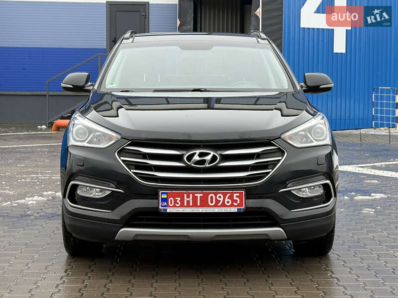 Внедорожник / Кроссовер Hyundai Santa FE 2016 в Ровно