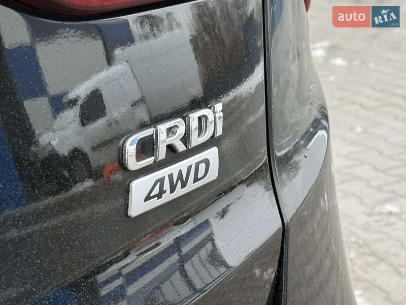 Внедорожник / Кроссовер Hyundai Santa FE 2016 в Ровно