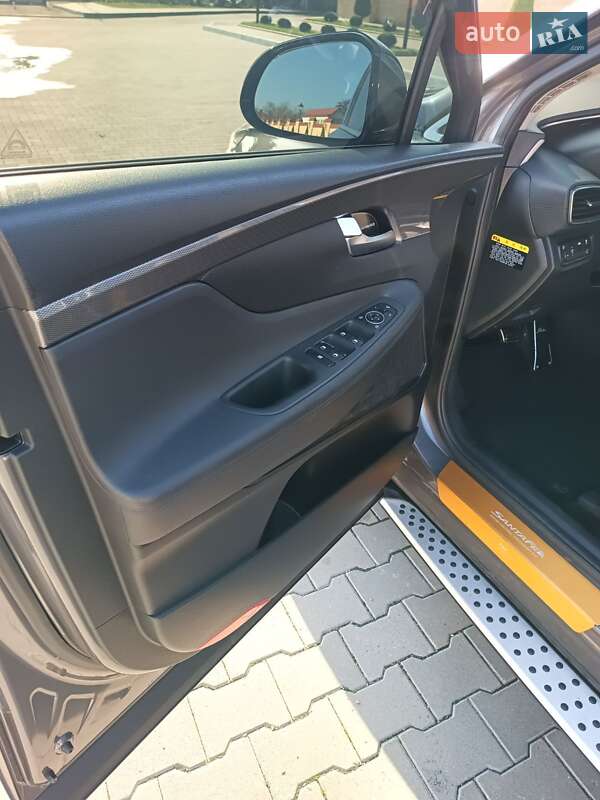 Внедорожник / Кроссовер Hyundai Santa FE 2018 в Измаиле фото 29 Внедорожник / Кроссовер Hyundai Santa FE 2018 в Измаиле