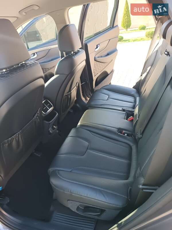 Внедорожник / Кроссовер Hyundai Santa FE 2018 в Измаиле фото 33 Внедорожник / Кроссовер Hyundai Santa FE 2018 в Измаиле