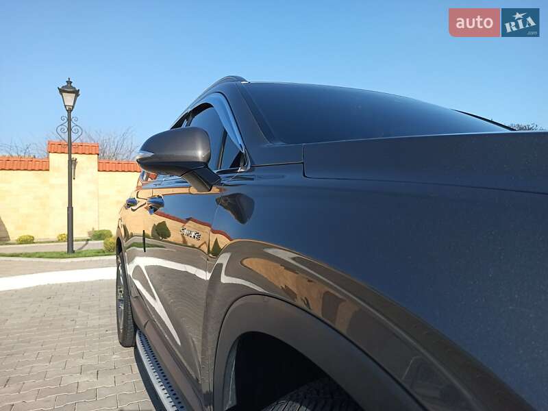 Внедорожник / Кроссовер Hyundai Santa FE 2018 в Измаиле фото 6 Внедорожник / Кроссовер Hyundai Santa FE 2018 в Измаиле