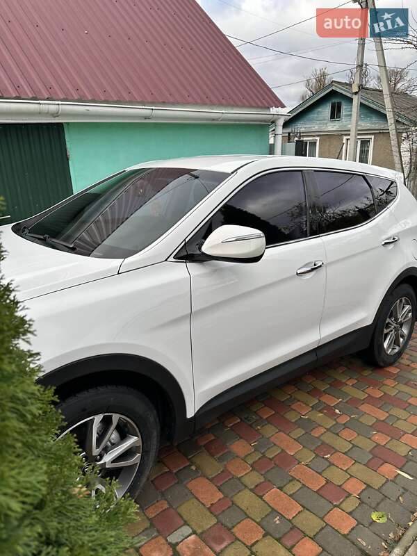 Внедорожник / Кроссовер Hyundai Santa FE 2012 в Глухове