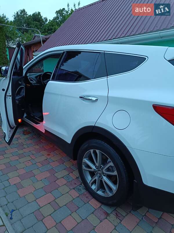 Внедорожник / Кроссовер Hyundai Santa FE 2012 в Глухове