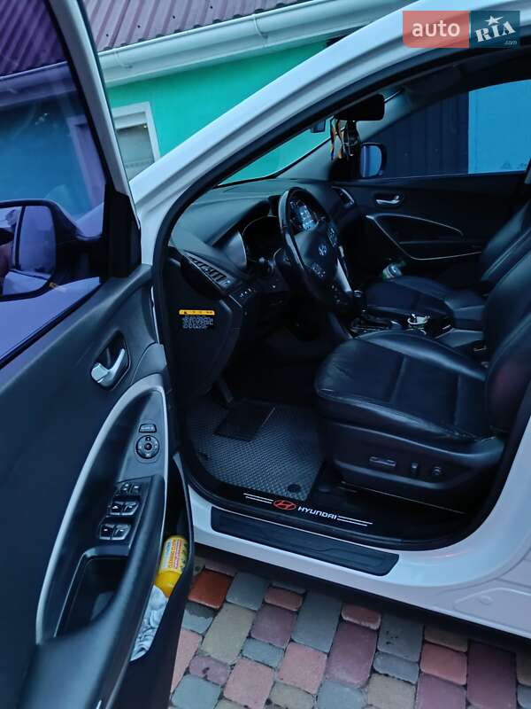 Внедорожник / Кроссовер Hyundai Santa FE 2012 в Глухове