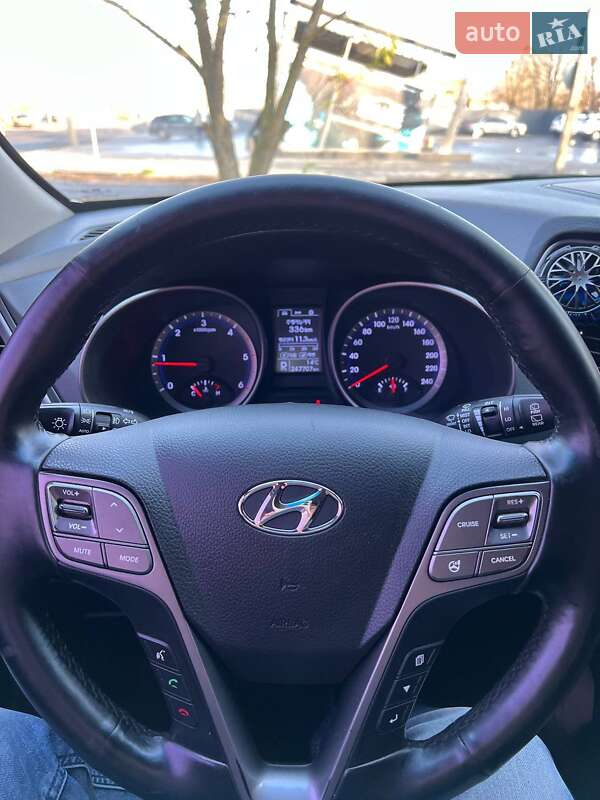 Внедорожник / Кроссовер Hyundai Santa FE 2014 в Полтаве