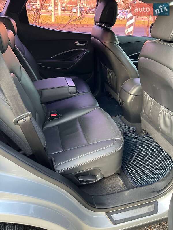 Внедорожник / Кроссовер Hyundai Santa FE 2014 в Полтаве