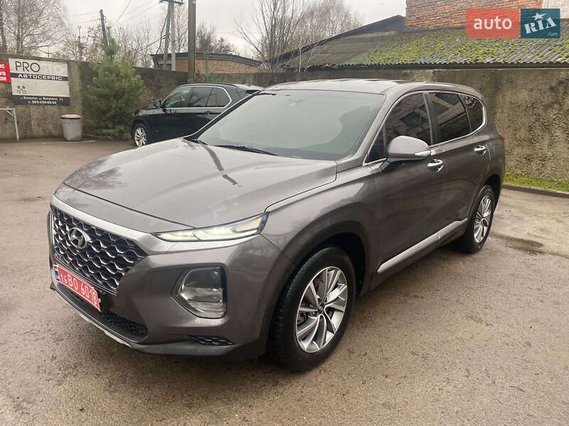 Внедорожник / Кроссовер Hyundai Santa FE 2019 в Конотопе