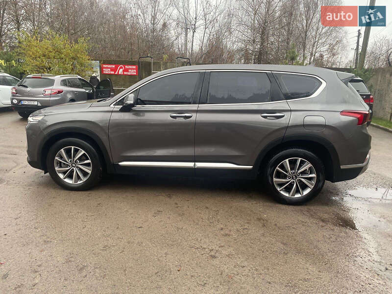 Внедорожник / Кроссовер Hyundai Santa FE 2019 в Конотопе