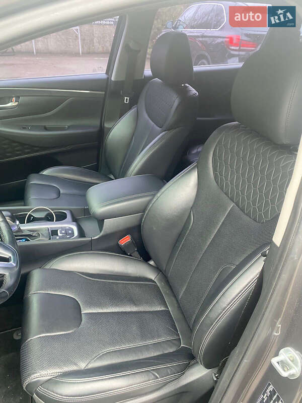 Внедорожник / Кроссовер Hyundai Santa FE 2019 в Конотопе