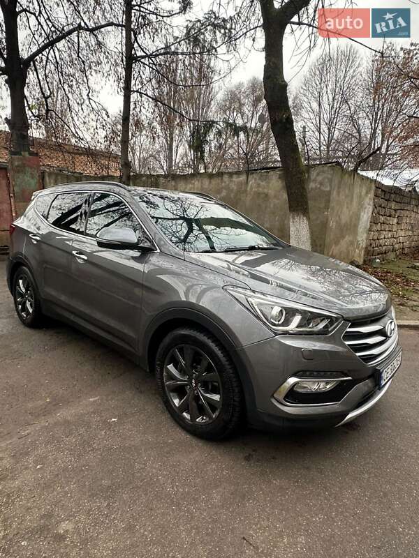 Внедорожник / Кроссовер Hyundai Santa FE 2015 в Черновцах