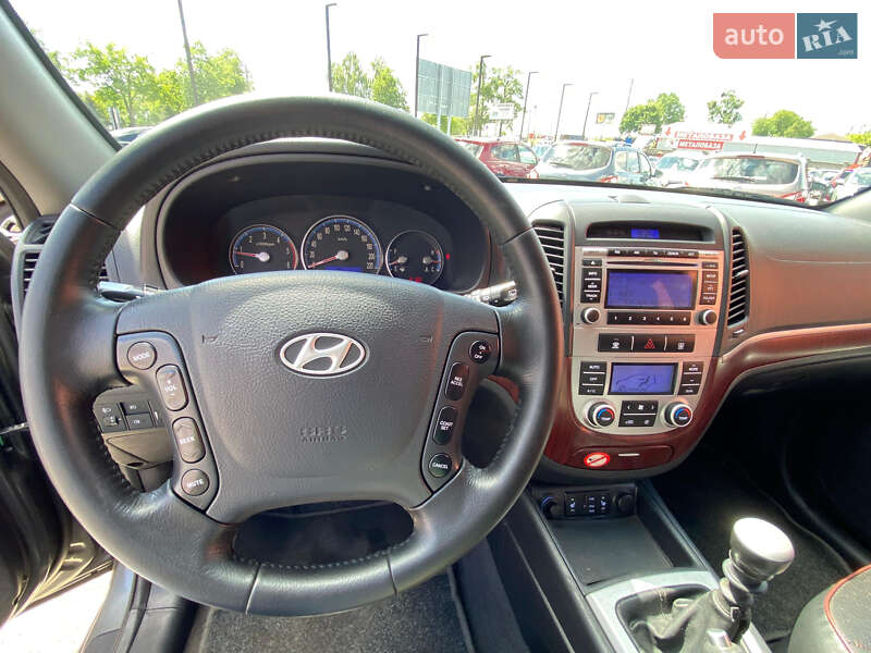 Внедорожник / Кроссовер Hyundai Santa FE 2009 в Ровно