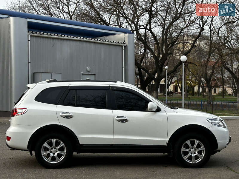 Внедорожник / Кроссовер Hyundai Santa FE 2008 в Николаеве