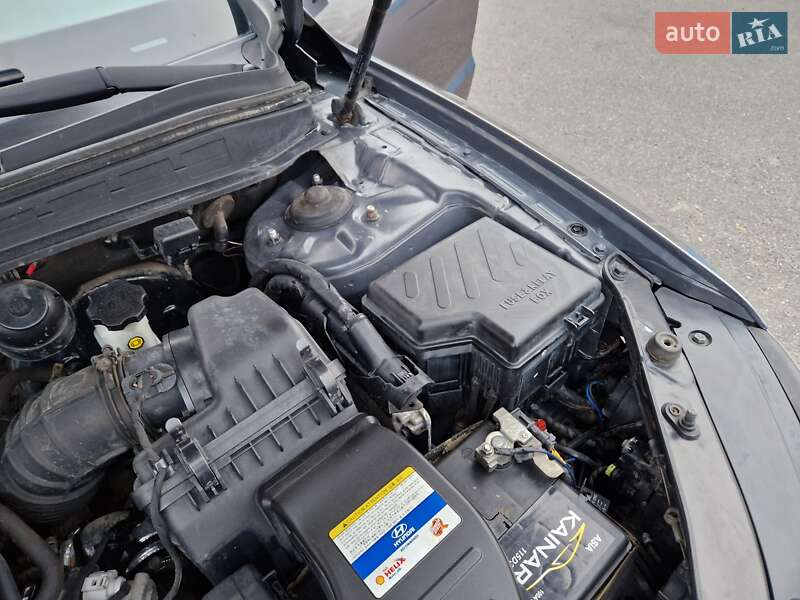 Внедорожник / Кроссовер Hyundai Santa FE 2011 в Харькове