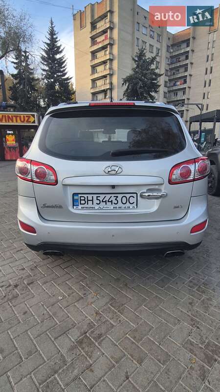 Внедорожник / Кроссовер Hyundai Santa FE 2010 в Запорожье