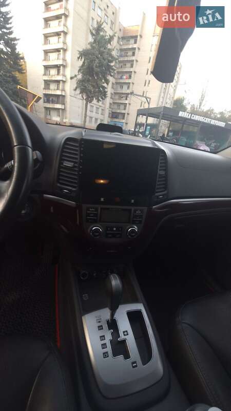 Внедорожник / Кроссовер Hyundai Santa FE 2010 в Запорожье