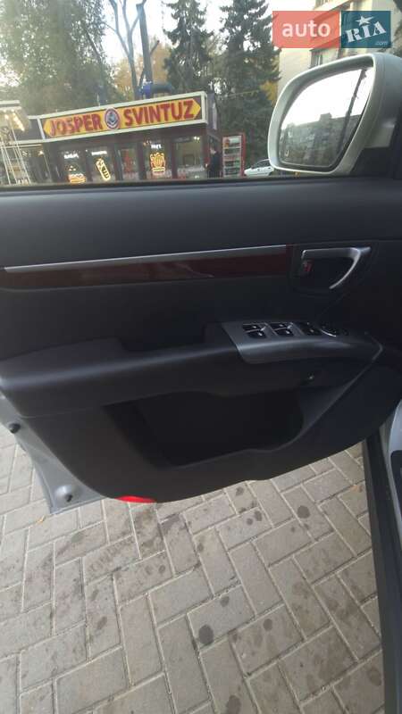 Внедорожник / Кроссовер Hyundai Santa FE 2010 в Запорожье