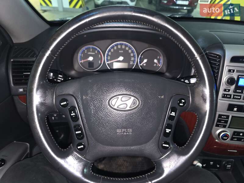 Внедорожник / Кроссовер Hyundai Santa FE 2007 в Черновцах
