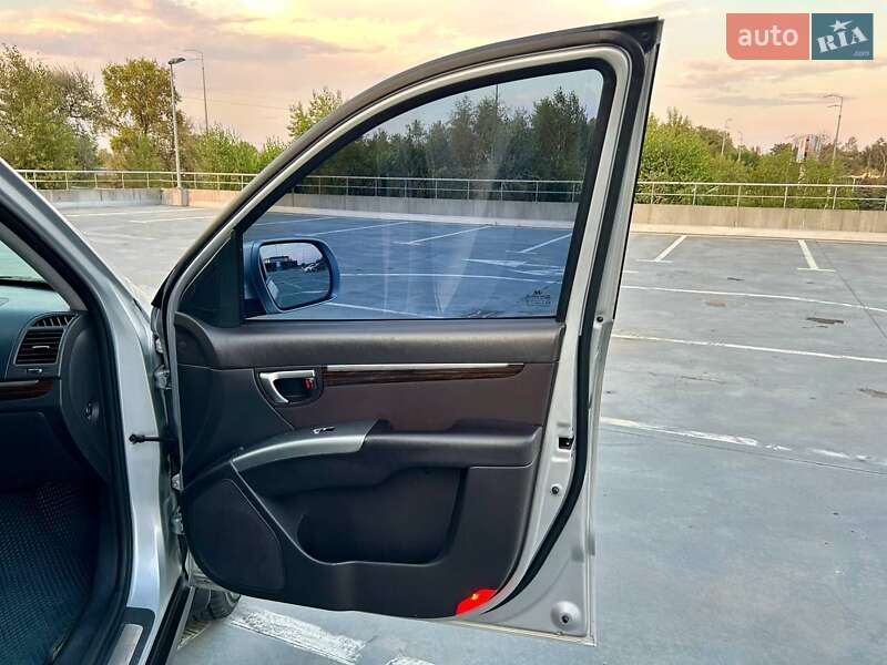 Внедорожник / Кроссовер Hyundai Santa FE 2012 в Киеве фото 37 Внедорожник / Кроссовер Hyundai Santa FE 2012 в Киеве