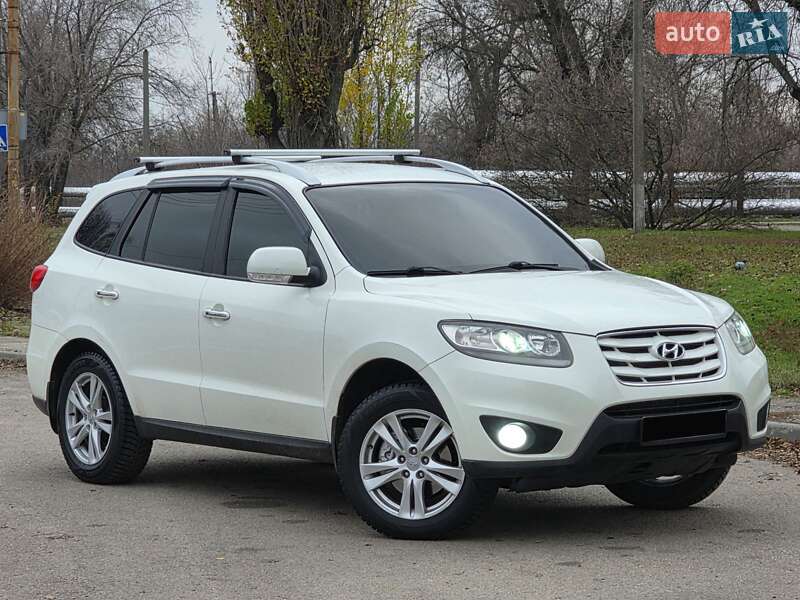 Внедорожник / Кроссовер Hyundai Santa FE 2011 в Днепре