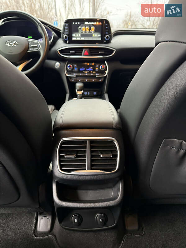 Внедорожник / Кроссовер Hyundai Santa FE 2018 в Днепре