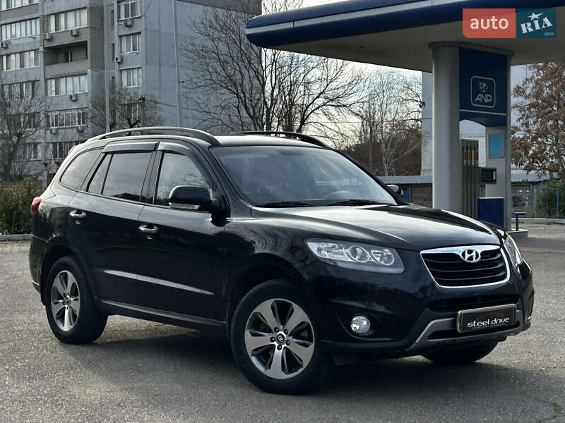Внедорожник / Кроссовер Hyundai Santa FE 2012 в Николаеве