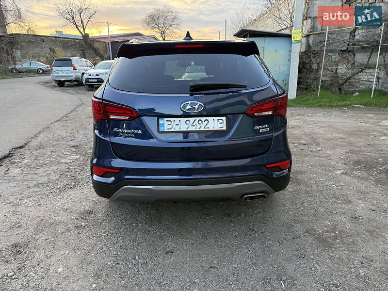 Внедорожник / Кроссовер Hyundai Santa FE 2016 в Одессе