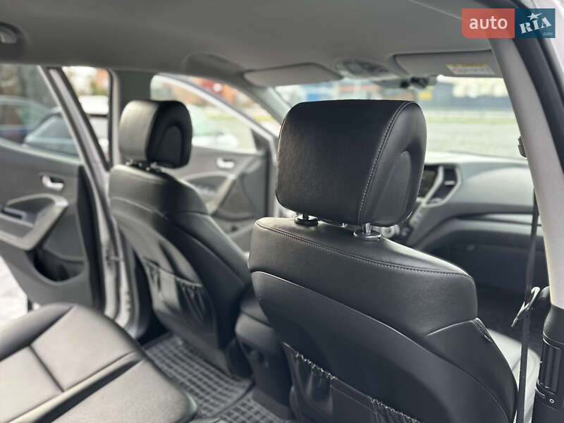 Внедорожник / Кроссовер Hyundai Santa FE 2017 в Виннице