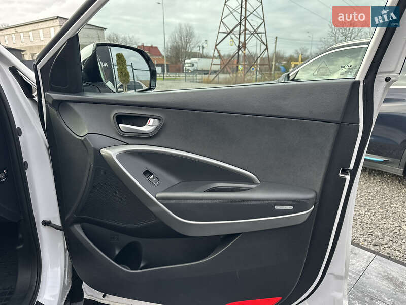 Внедорожник / Кроссовер Hyundai Santa FE 2017 в Виннице