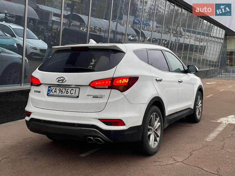 Позашляховик / Кросовер Hyundai Santa FE 2015 в Києві