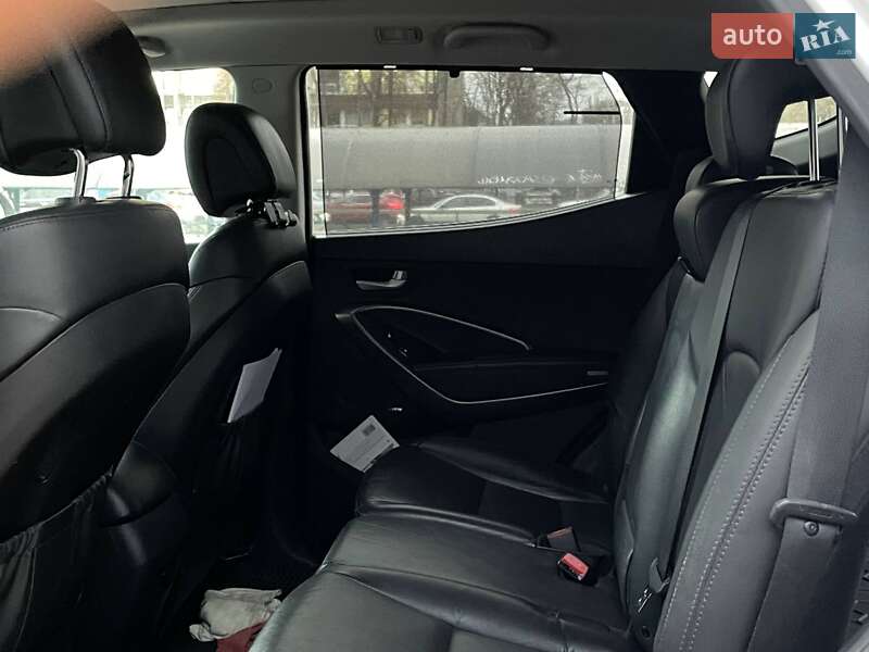 Позашляховик / Кросовер Hyundai Santa FE 2015 в Києві