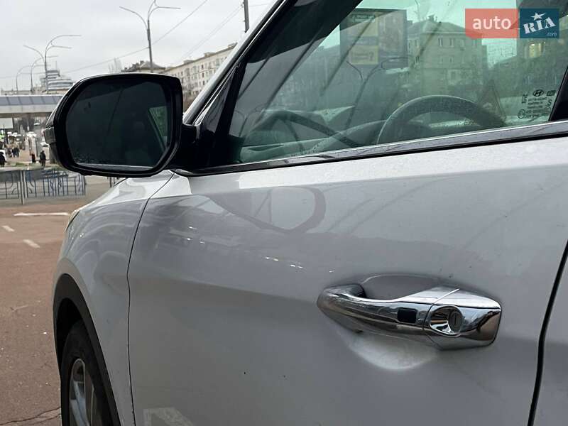 Позашляховик / Кросовер Hyundai Santa FE 2015 в Києві