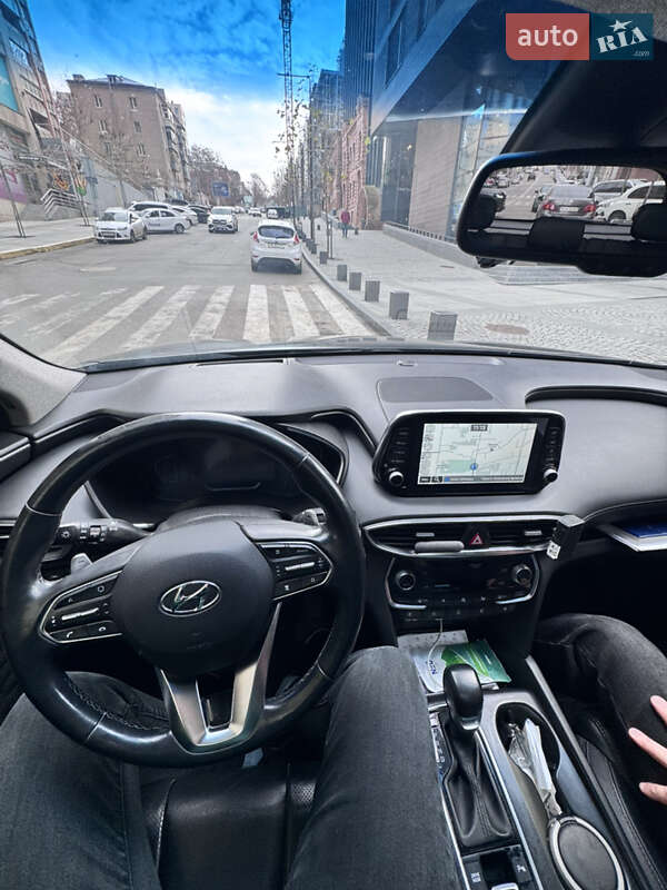 Внедорожник / Кроссовер Hyundai Santa FE 2018 в Днепре