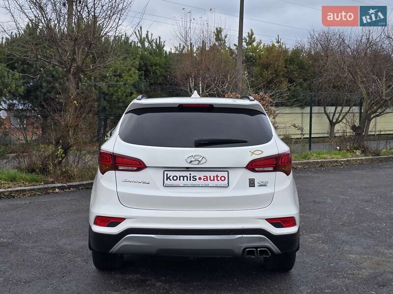 Внедорожник / Кроссовер Hyundai Santa FE 2016 в Хмельницком