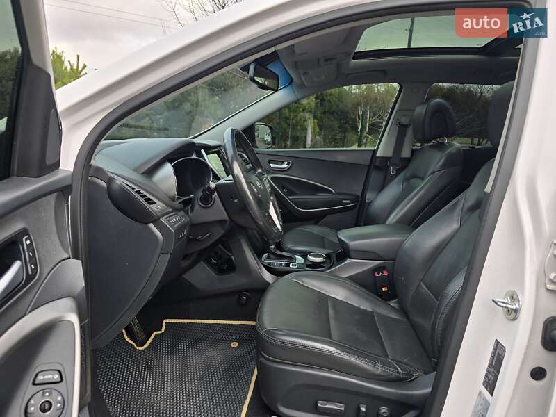 Внедорожник / Кроссовер Hyundai Santa FE 2016 в Хмельницком