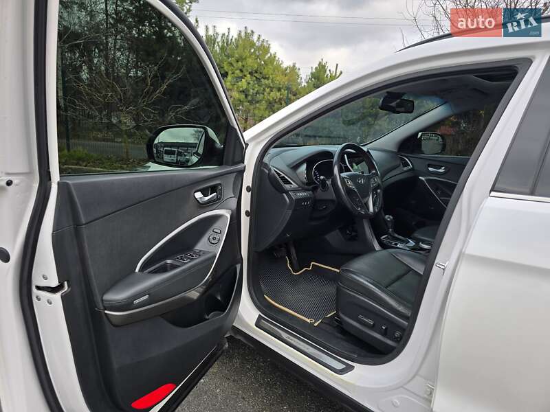 Внедорожник / Кроссовер Hyundai Santa FE 2016 в Хмельницком