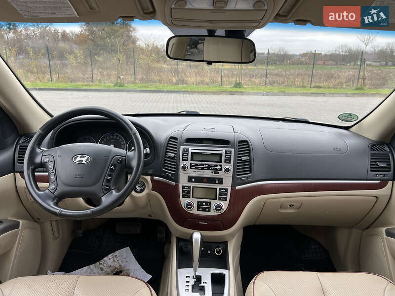 Позашляховик / Кросовер Hyundai Santa FE 2009 в Луцьку